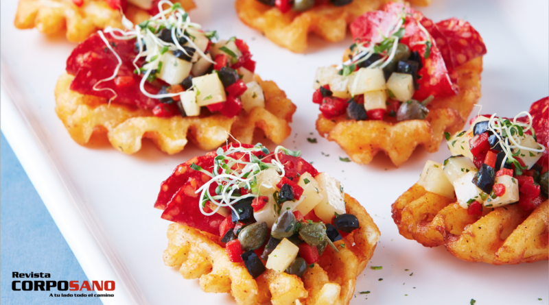 Canapés de papa con salami y manchego español